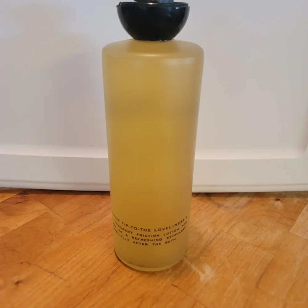 Jean Nate' 1 Quart glass bottle VINTAGE Friction pour le bain After Bath Lotion